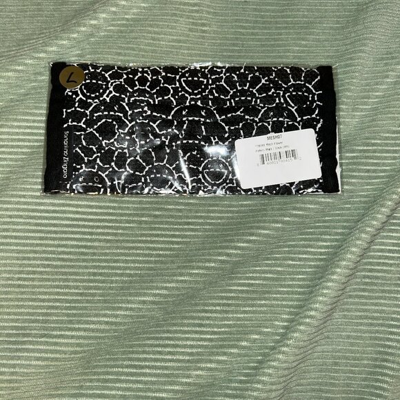 Takashi Murakami adjustable mask - Picture 1 of 2